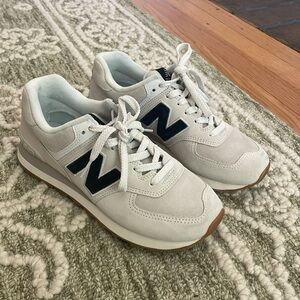 Women’s New Balance 574